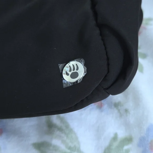 BearPaw Black🖤 Shoulder Bag👜 - NWT - Picture 10 of 15